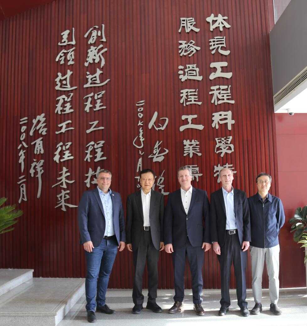 Verein Deutscher Ingenieure President Visits Institute of Process Engineering