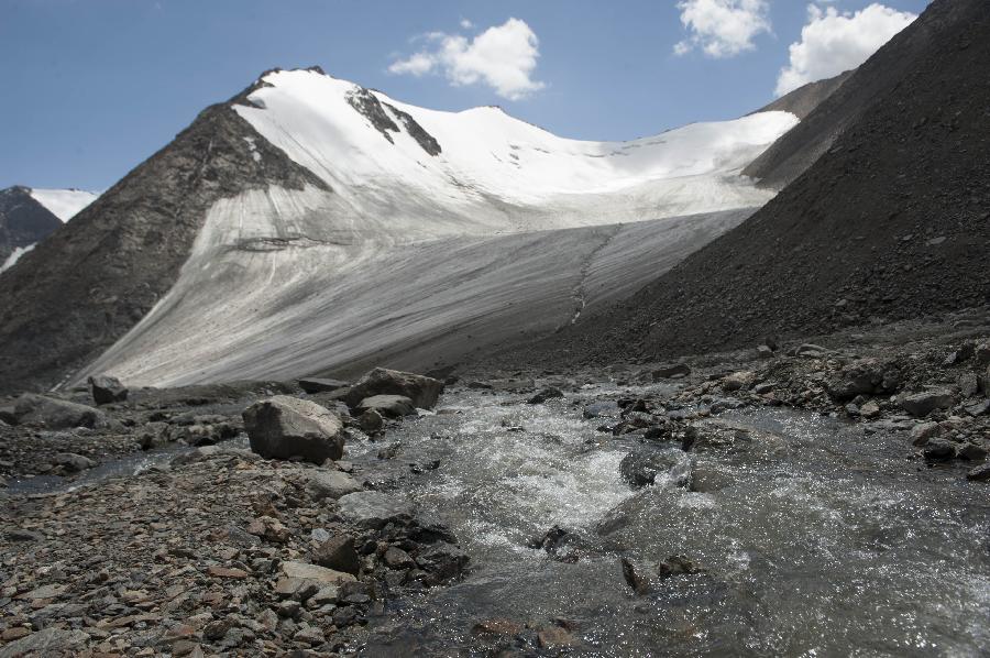 Humans Causing Tianshan Glacier to Melt